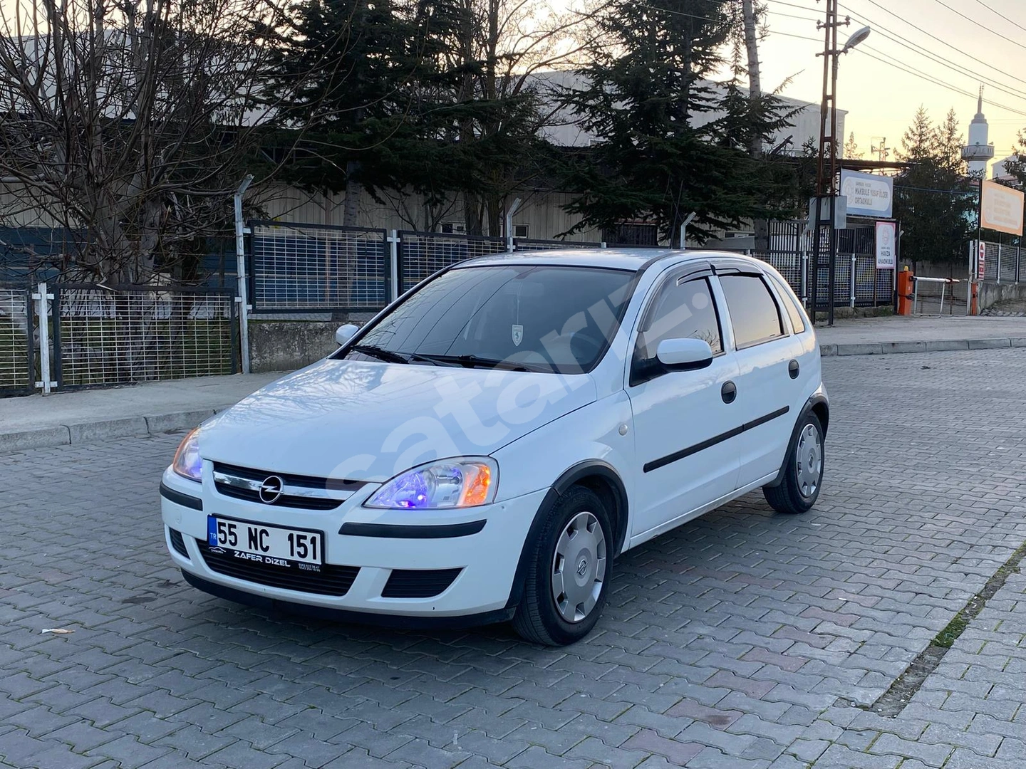 BİREYSELDEN 1.3 CDTI OPEL CORSA TEMİZ