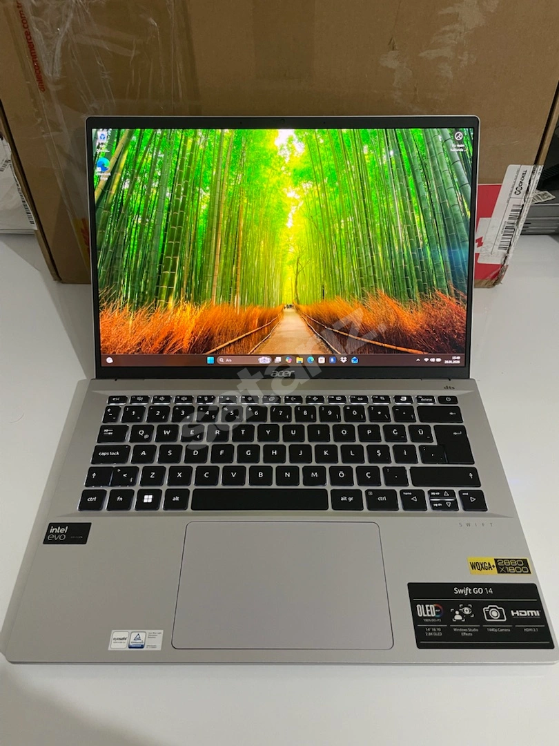 Sıfır Gibi Acer 14” Ultra-7 2.8K OLED Ekran