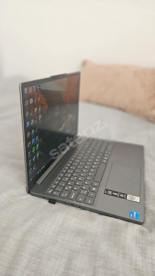 Acil Satılık Lenovo Ideapad Slim 3 Windows 11 PRO