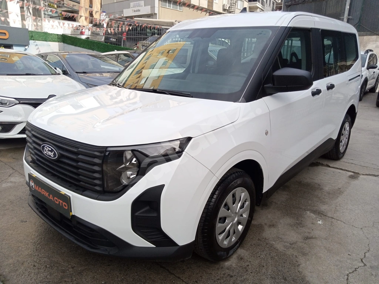 MARKA OTO DAN 2025 MODEL FORD TOURNEO COURİER 1.5 ECO DELUXE
