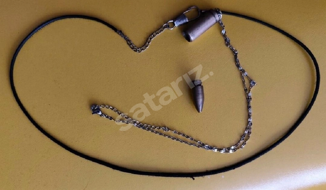 Özel Üretim Erkek-kadın Kurşun Objeli Metal Kolye