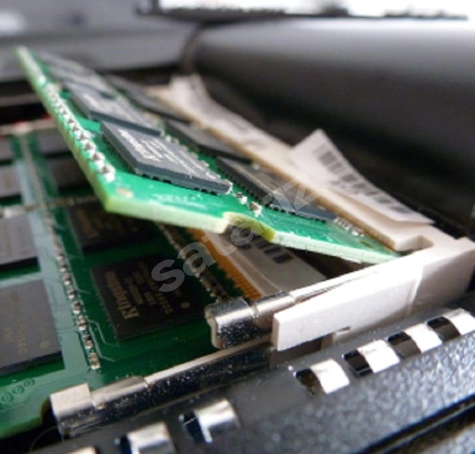 LAPTOP RAM İKİNCİEL 1991’ Lİ TSE-HYB’ Lİ MESUT BİLGİSAYAR' DA