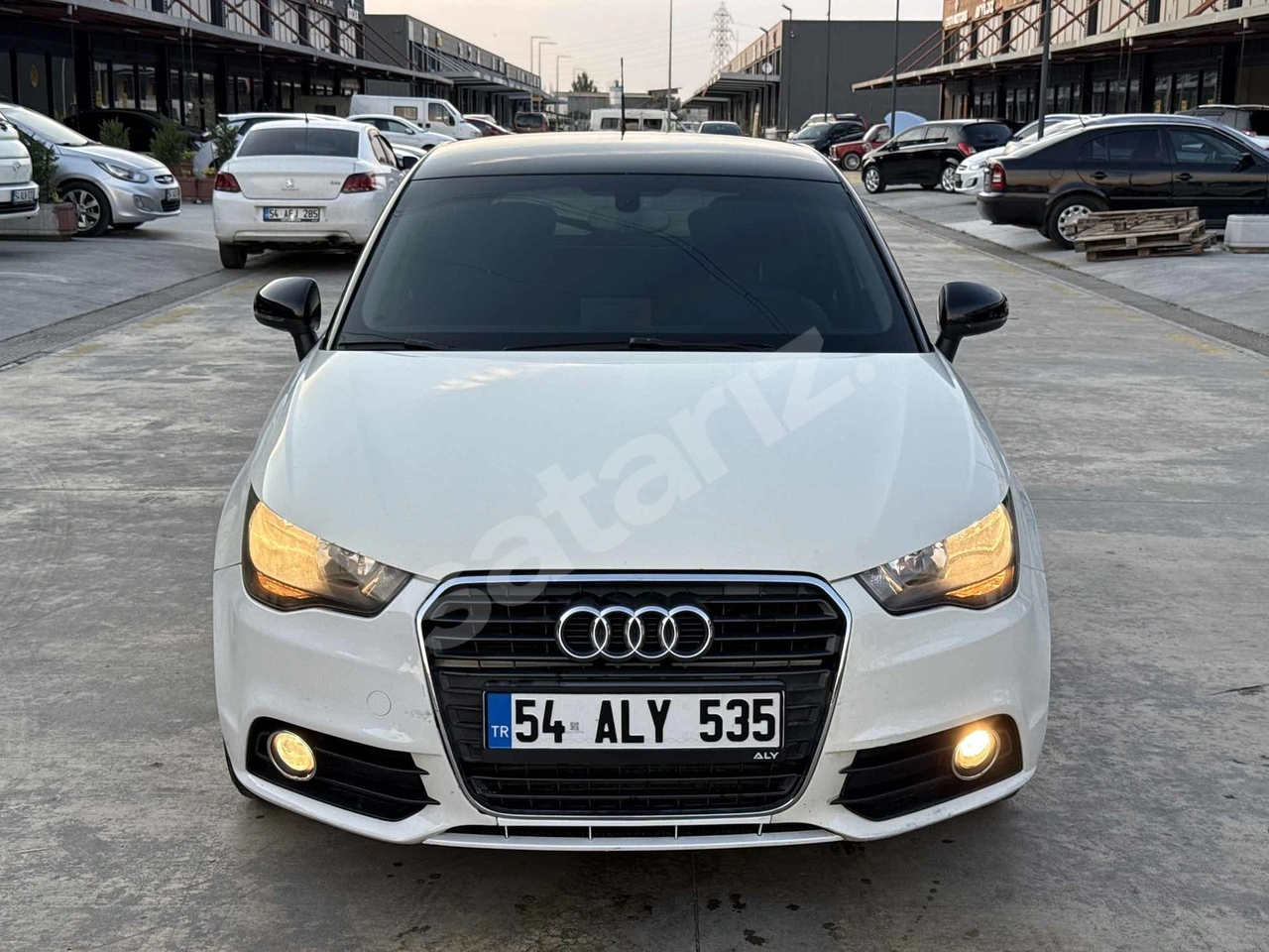 ERAY CARS 2013 ÇIKIŞLI A1 OTOMATİK 1.6 TDI TEMİZ VE YENİ BAKIMLI