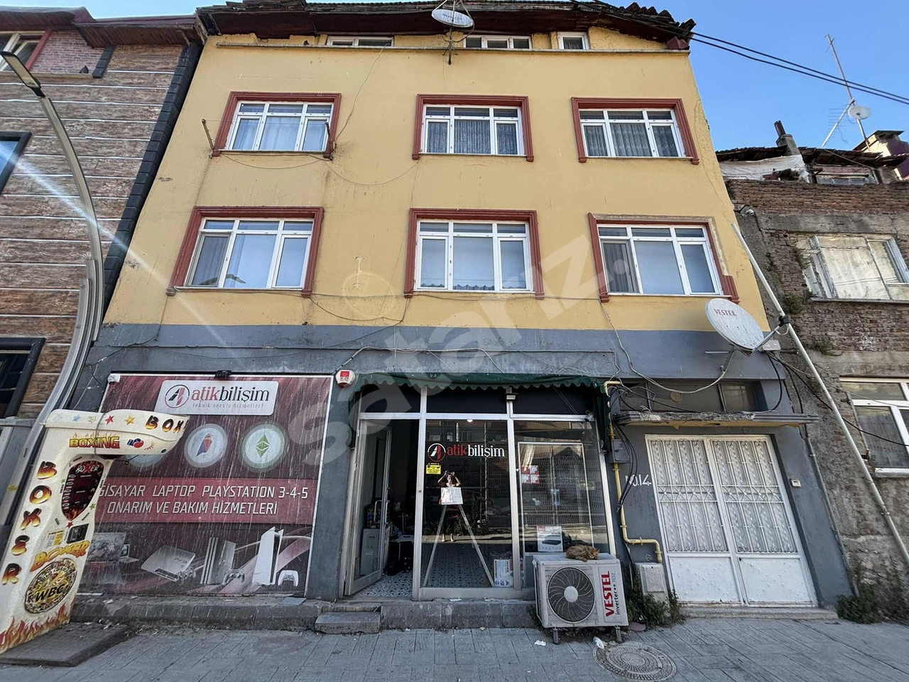 ÇARŞI MERKEZDE YATIRIMA UYGUN SATILIK İKİ TAPU TEK 50m2 DÜKKAN!