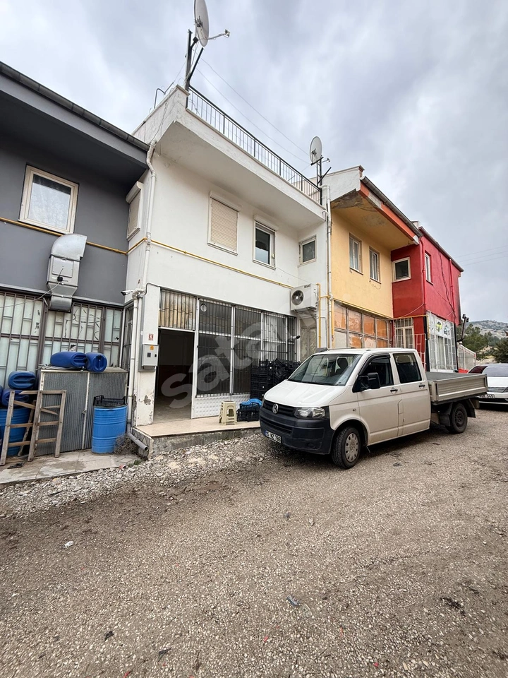AYDINLIKEVLER MAHALLESİ GALERİCİLER SİTESİNDE SATILIK DÜKKAN
