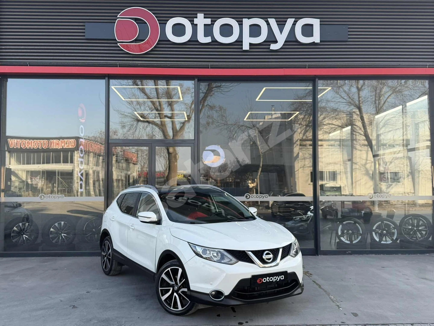 Nissan Qashqai 1.6 DCI Otomatik 2016 Model 98.000 Km'de