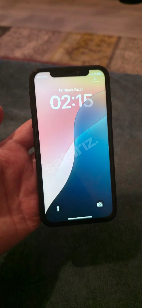 Apple XR 128GB Y.d