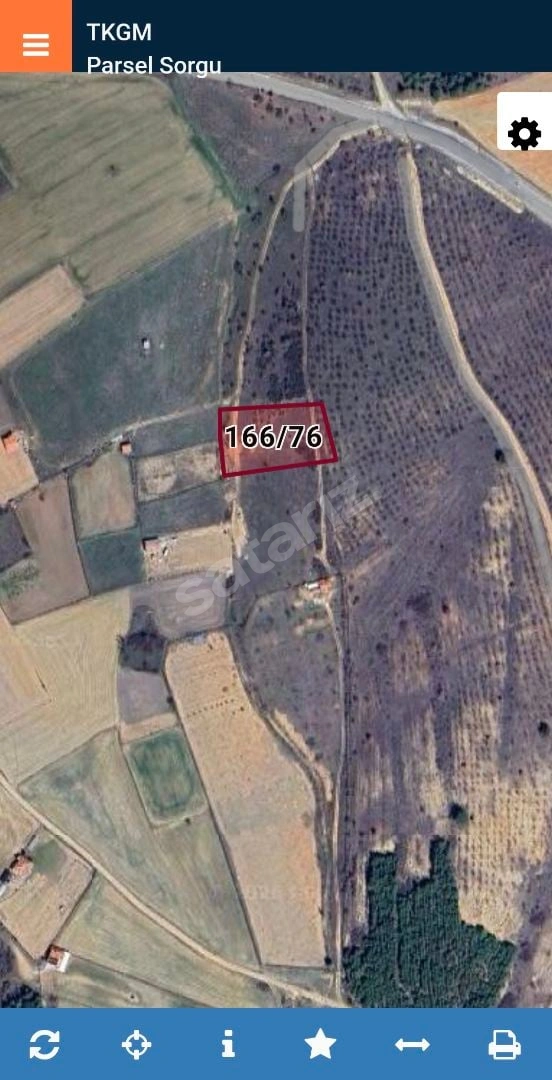 MENDE BAĞINDA İÇİNDE KUYUSU OLAN 2850 M2 SATILIK TARLA