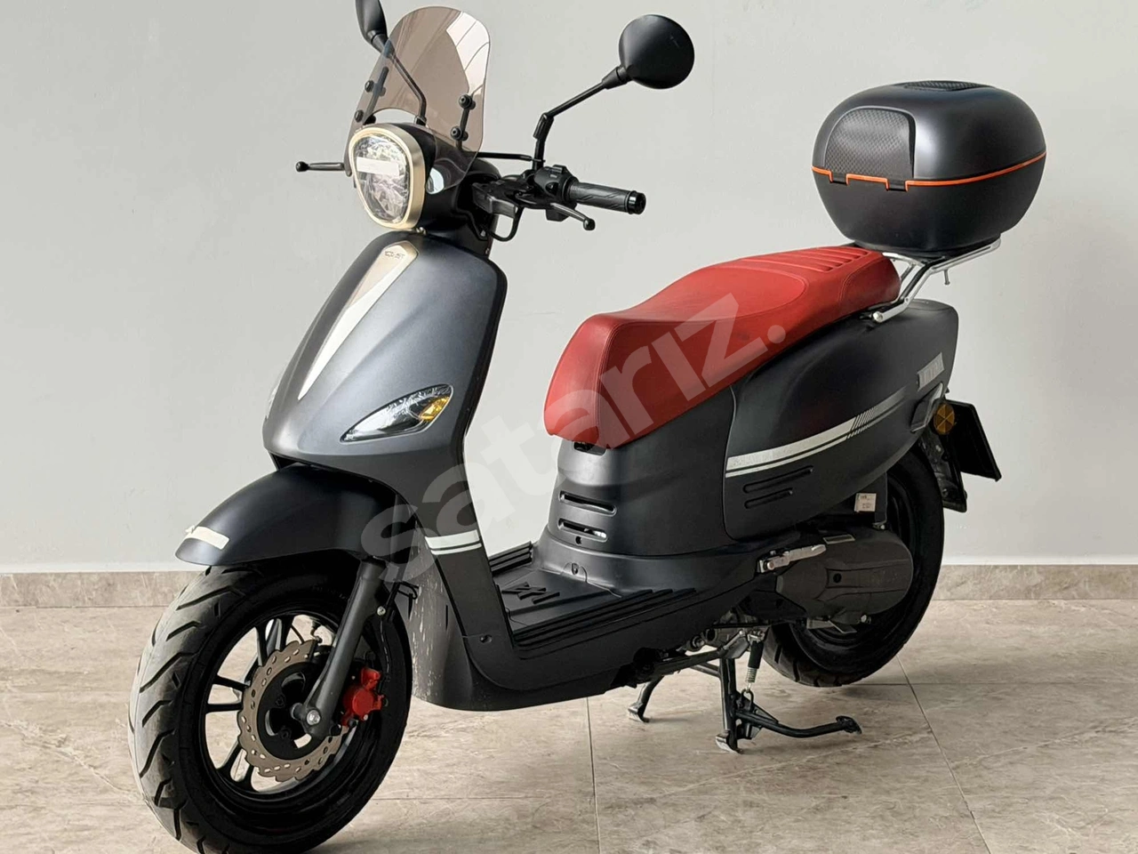 ÜSTÜNHAN OTO 'DAN PLAKALI SIFIR SCOOTER KARTA 12 TAKSİT