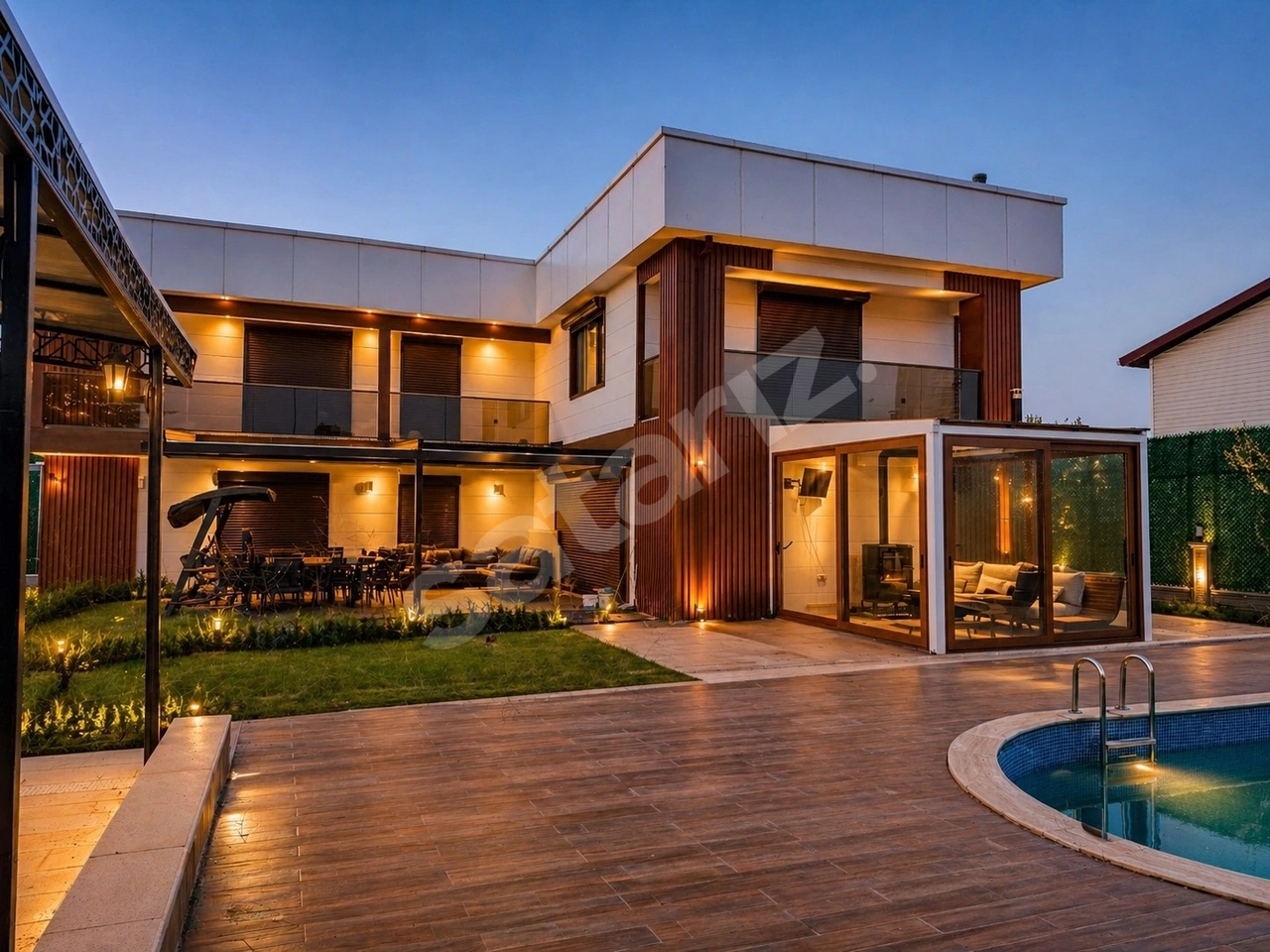 AHLATLIBELDE ÇİFT PARSEL 662 m² ARSA | HAVUZLU KORUNAKLI LÜKS