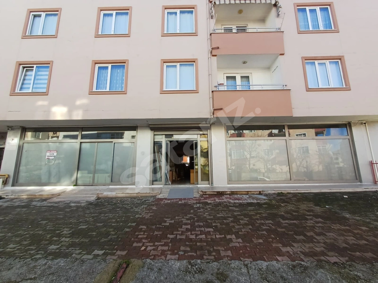 GEBZE OSMAN YILMAZ 300 m² KİRALIK DÜKKAN | DEPO | DÜZ GİRİŞ