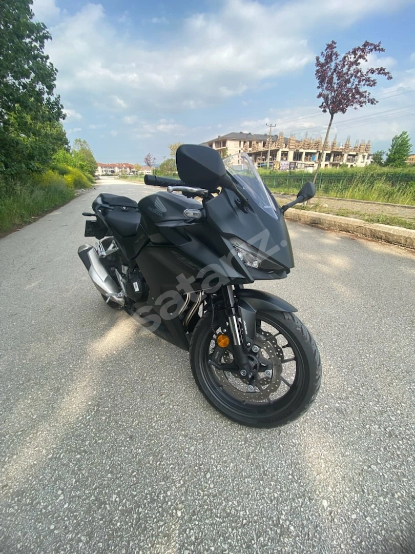 2025 MODEL+1250 KM’DE+4 YIL GARANTİ+SIFIRDAN FARKSIZ+CBR 500R