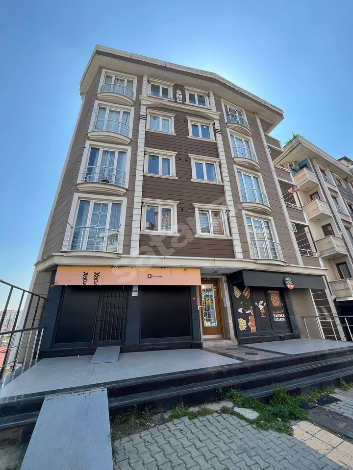 KAĞITHANE MERKEZ CADDE ÜZERİ 2+1 SATILIK DAİRE