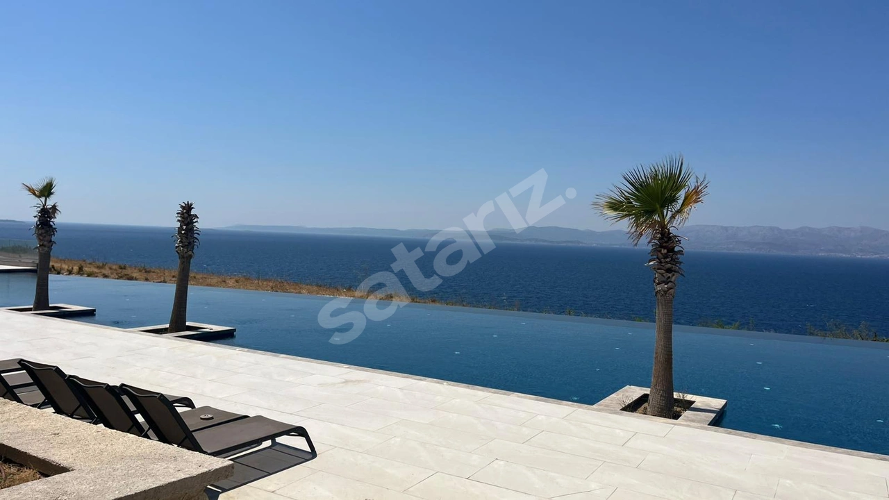Çeşme Dalyan'da 2+1 Rezidans Satılık Daire