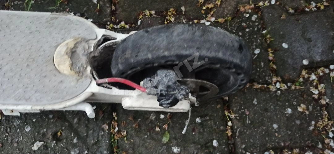 Arızalı Scooter Mi365