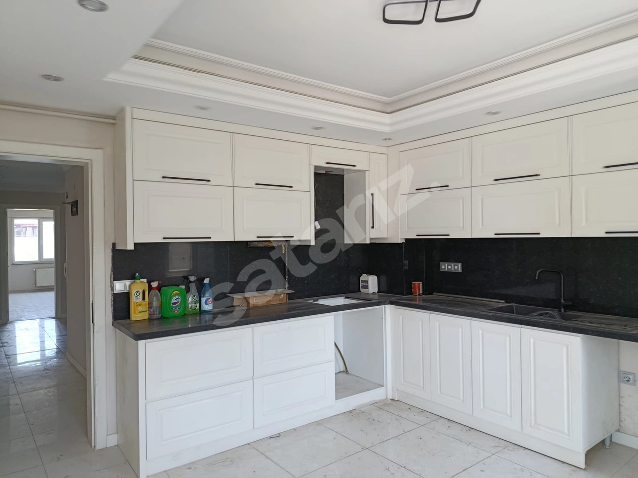 DIALOG MYRA dan KIBRISŞEHİTLERİ LİSE IŞIKLARI KİRALIK DAİRE/OFİS