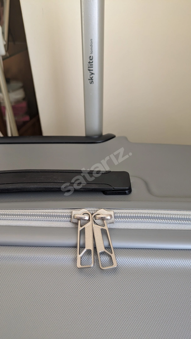 X Large Hafif Valiz (127L) Skyflite London