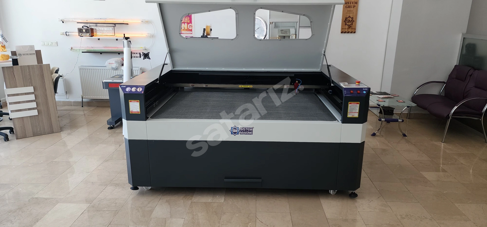 Lazer Kesim Makinesi