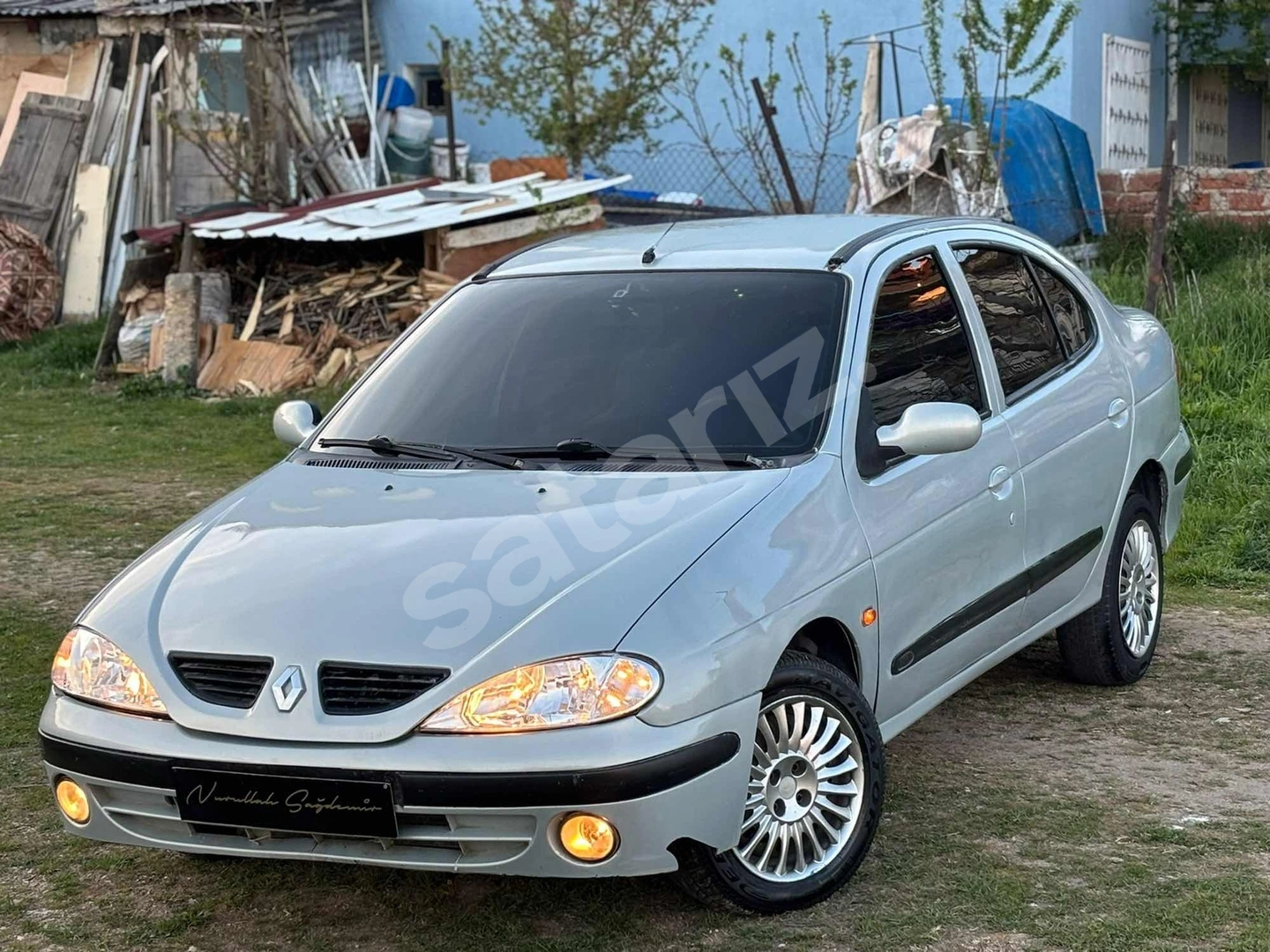 DURUKANDAN Megane