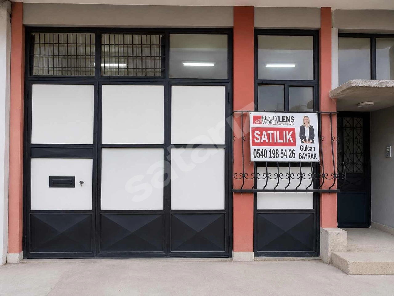 SAKARYA ADAPAZARI MERKEZİ KONUMDA YATIRIMA UYGUN SATILIK DÜKKAN