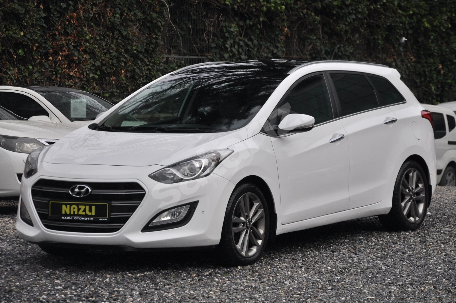 2016 HYUNDAI İ 30 CW (senetle taksitlendirme seçeneğimiz vardır)