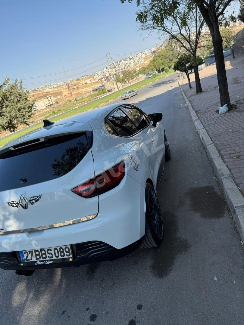 Clio 4 2015 Joy Paket Hasarsız Kayıtsız