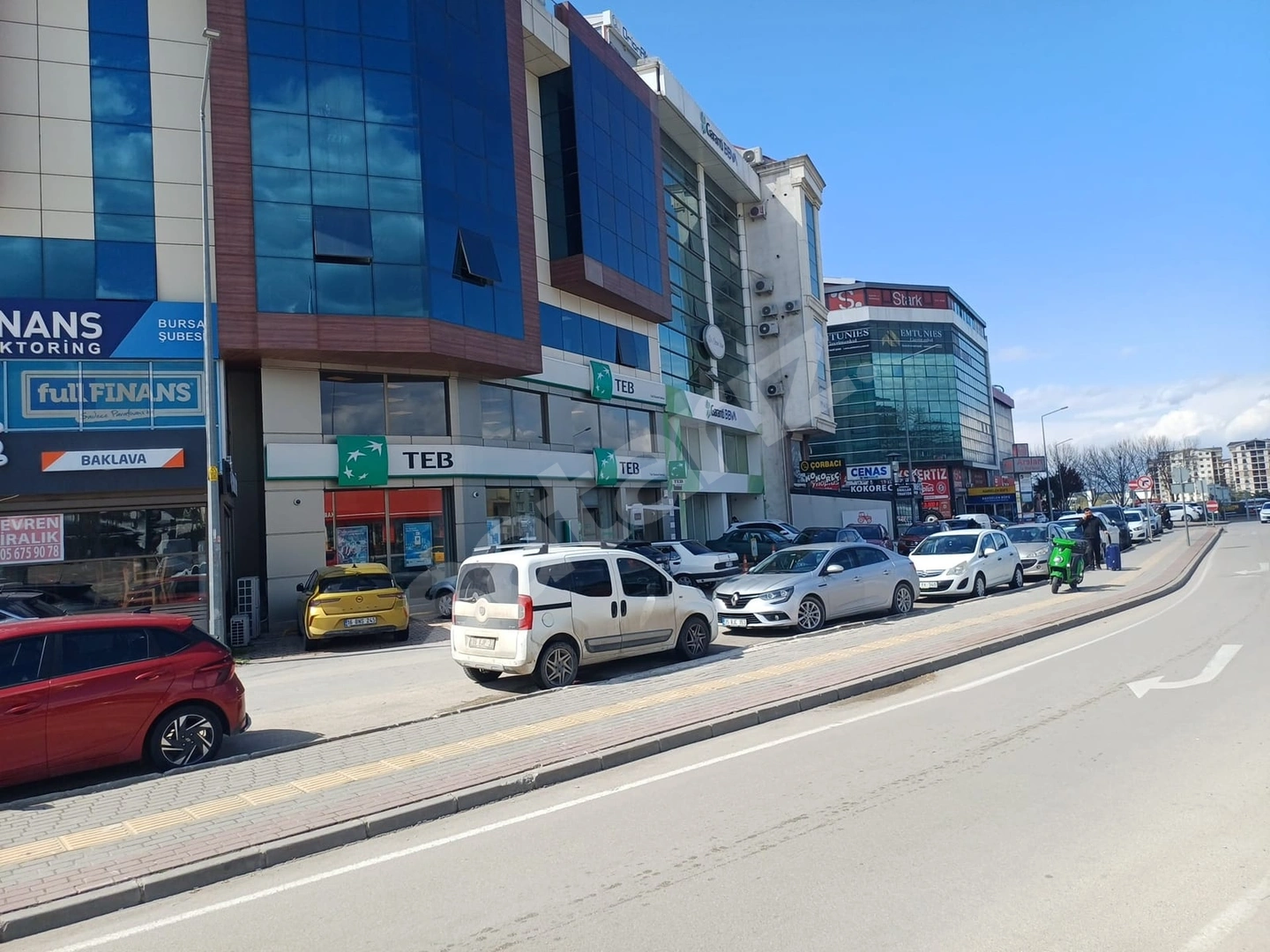 BEŞEVLER ALPASLANLAR PLAZADA KİRALIK OFİS