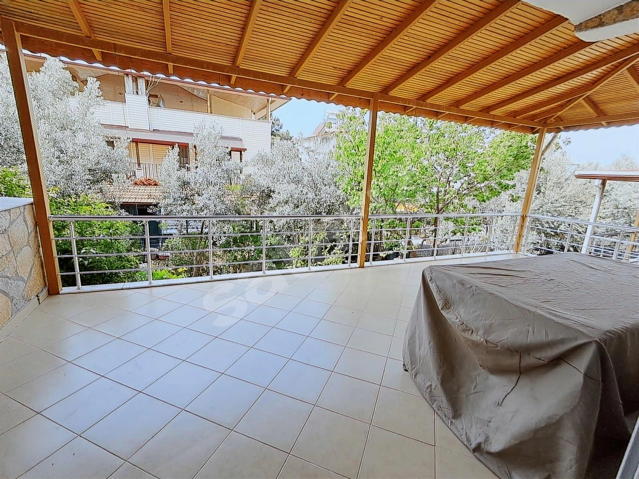 Akbükte Sevilen Sitede Bahçeli,Deniz Manzaralı 3+1 BakımlıVilla
