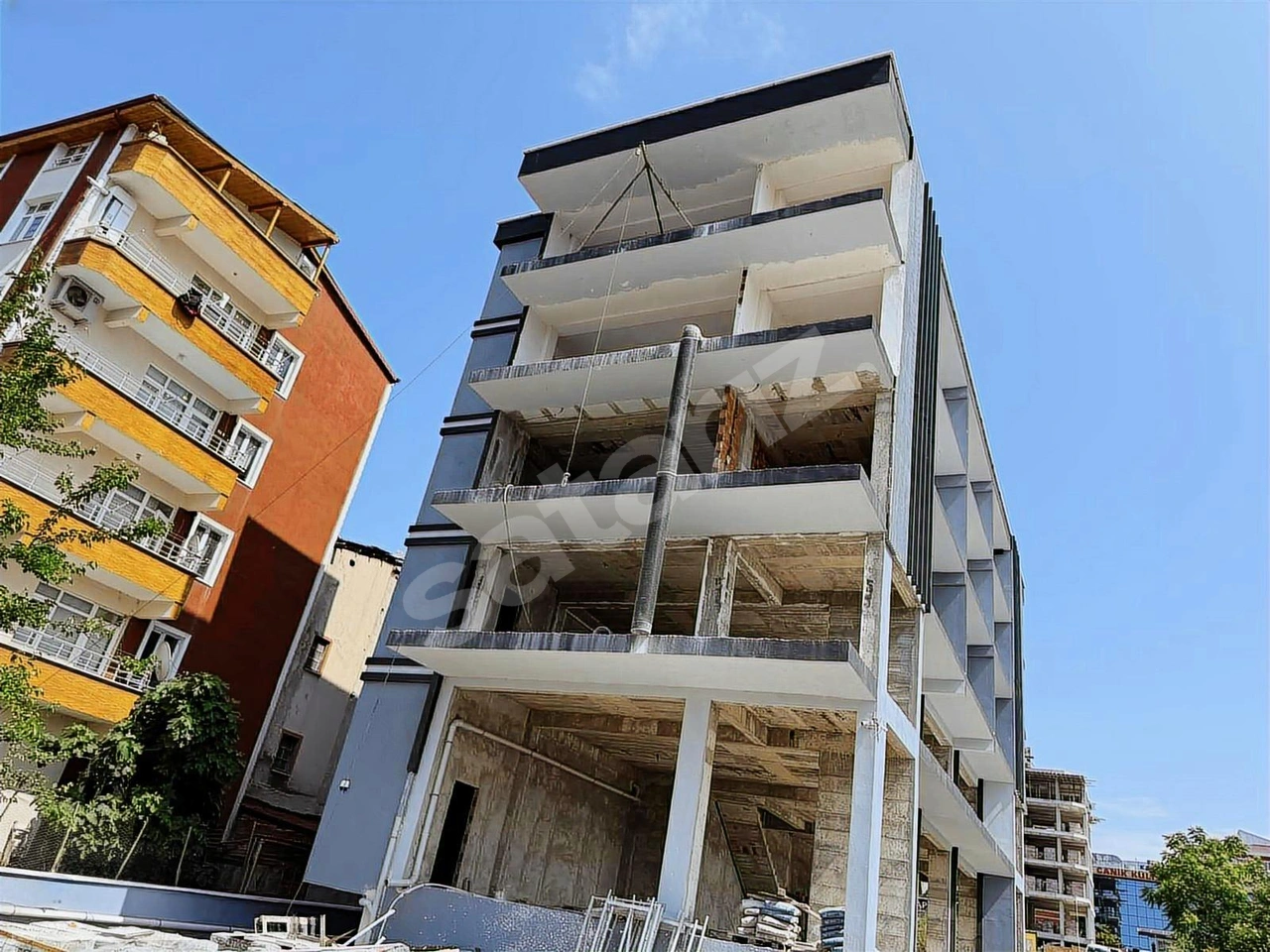 Devgross ve Koçtaş yanında tabela değeri yüksek satılık 1+1