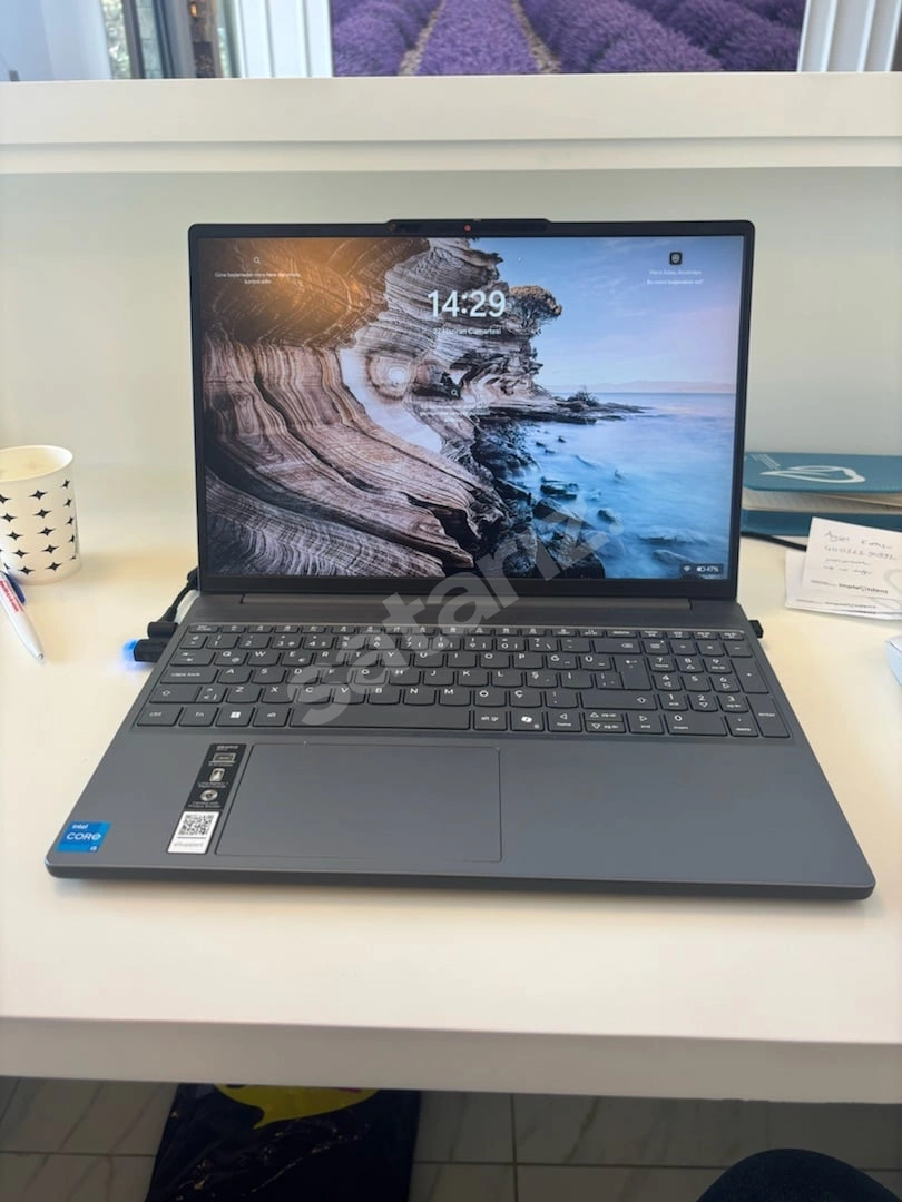 Lenovo İdepad Slim3 - İ5 13420H - 512 - 16 - 83K1003MTR
