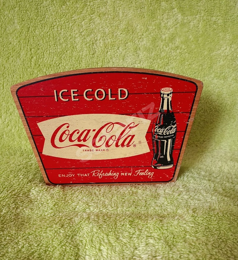 COCA COLA  AHŞAP PEÇETELİK.