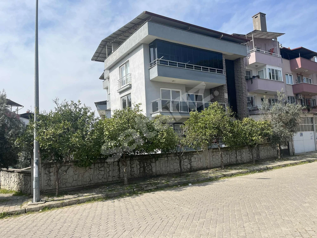 MİRAY EMLAKTAN KURTULUŞ MAHALLESİNDE KİRALIK 3+1 DAİRE
