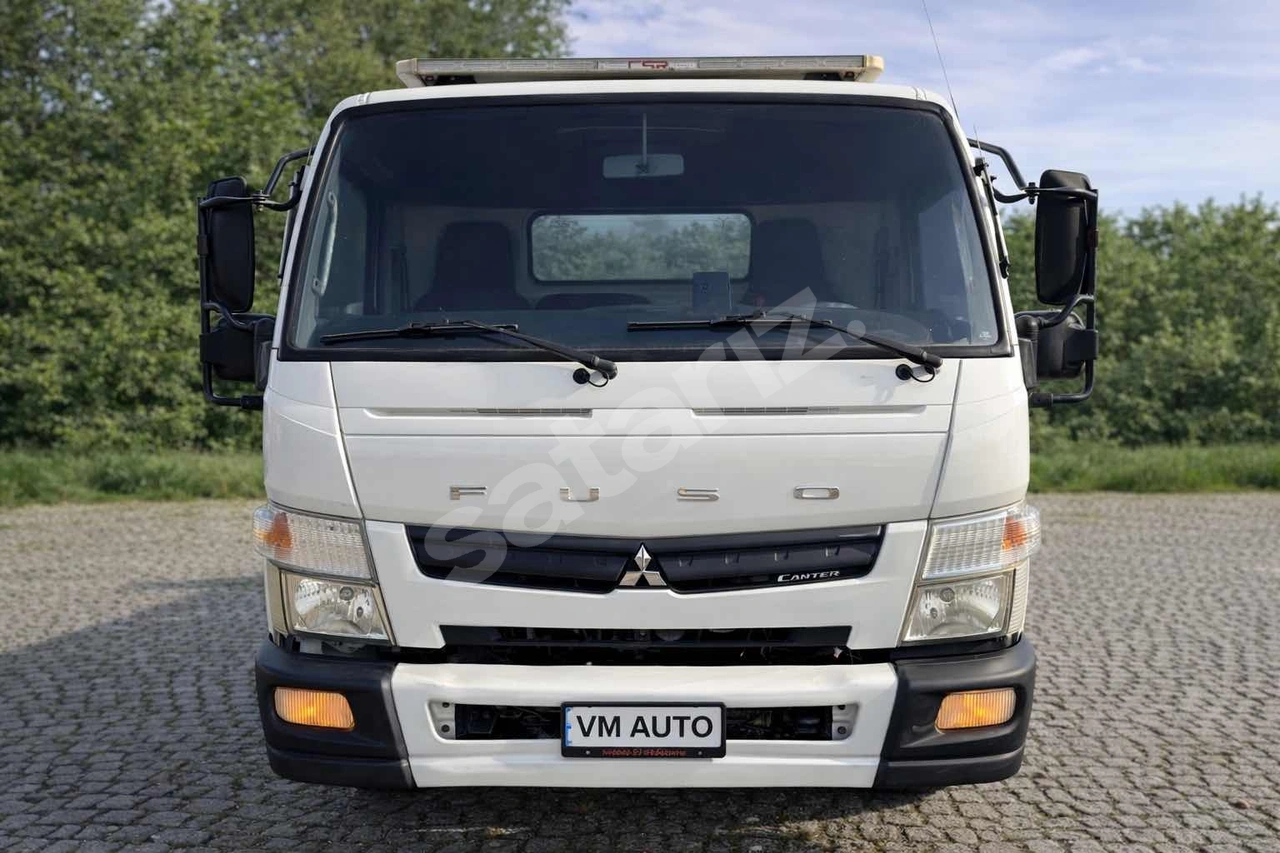 VM AUTO'DAN KAYAR KASA MİTSUBİSHİ FUSO TAVAN KLİMALI GÖZLÜKLÜ