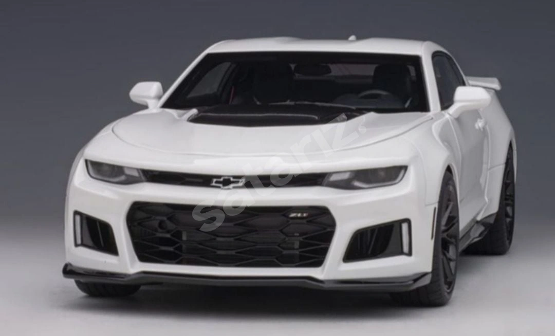 1:18 AUTOART - 2017 CHEVROLET CAMARO ZL1 SUMMIT WHITE
