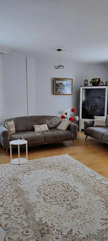İlkadım Merkezi konumda Bakımlı, Asansörlü Satılık 2+1