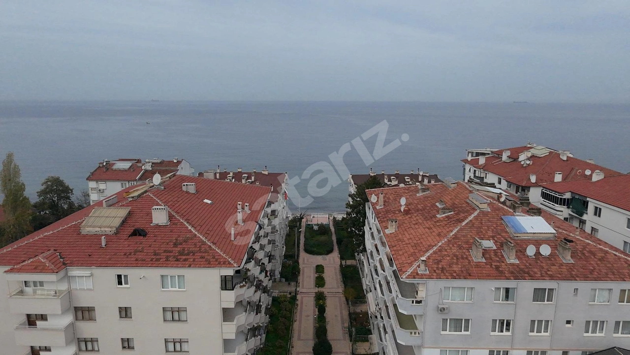 YALOVA ÇINARCIK TA DENİZ MANZARALI SATILIK 2+1 DAİRE