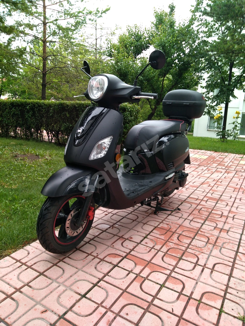 Satılık temiz scooter
