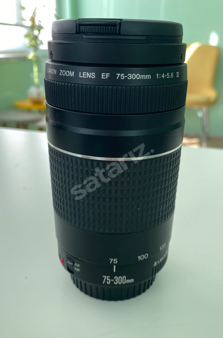 CANON 75-300 ZOOM LENS