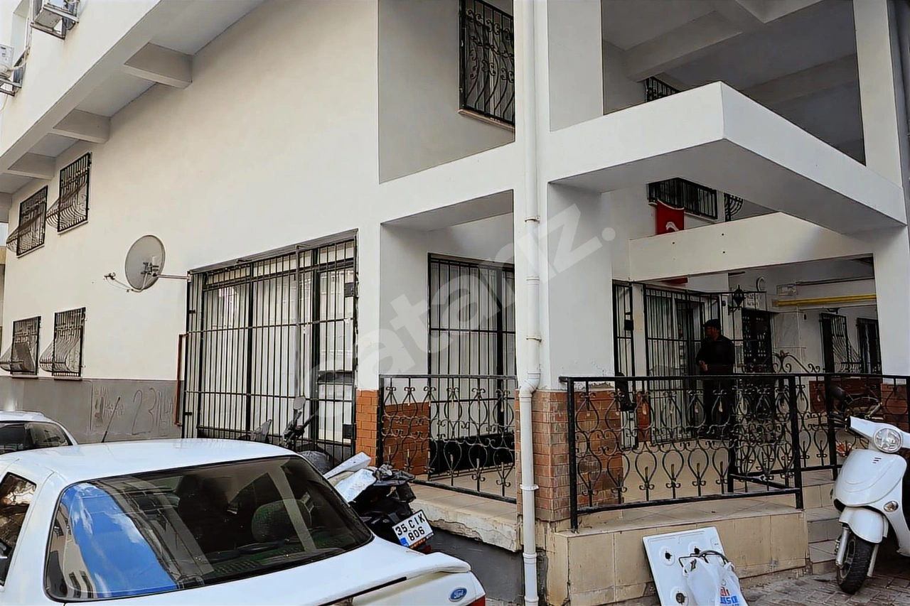 Karşıyaka Bahariyede 65 m² 1+1 Satılık Daire