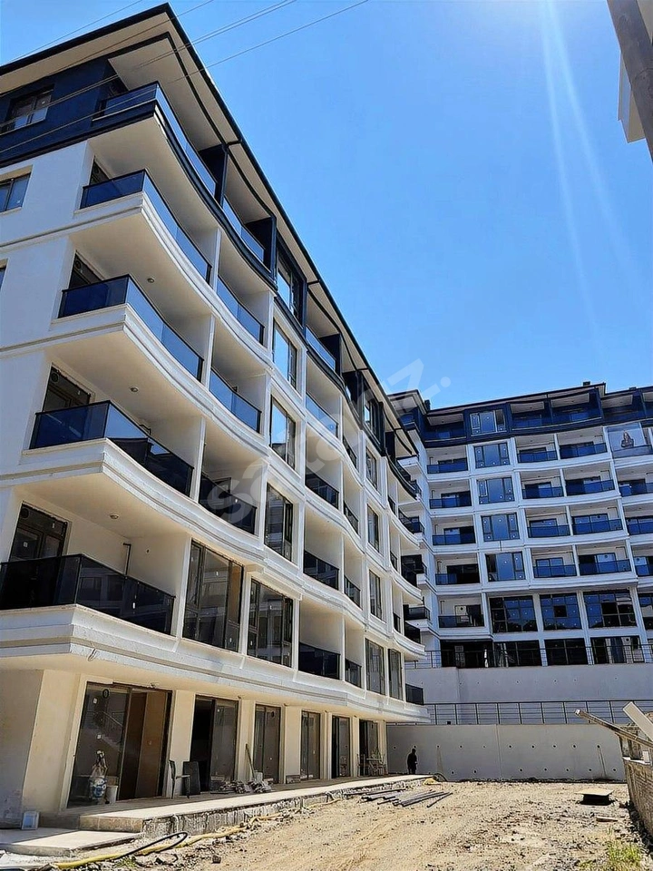 ÇAKIRLAR YALI MAH. HAVUZLU 1+1 DAİRE