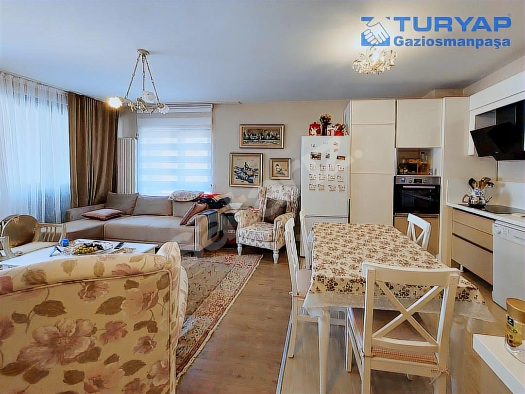 ANGORA EVLERİNDE TERASLI, KÖŞE,BAHÇELİ 1+1 BÜRO NİTELİĞİNDE