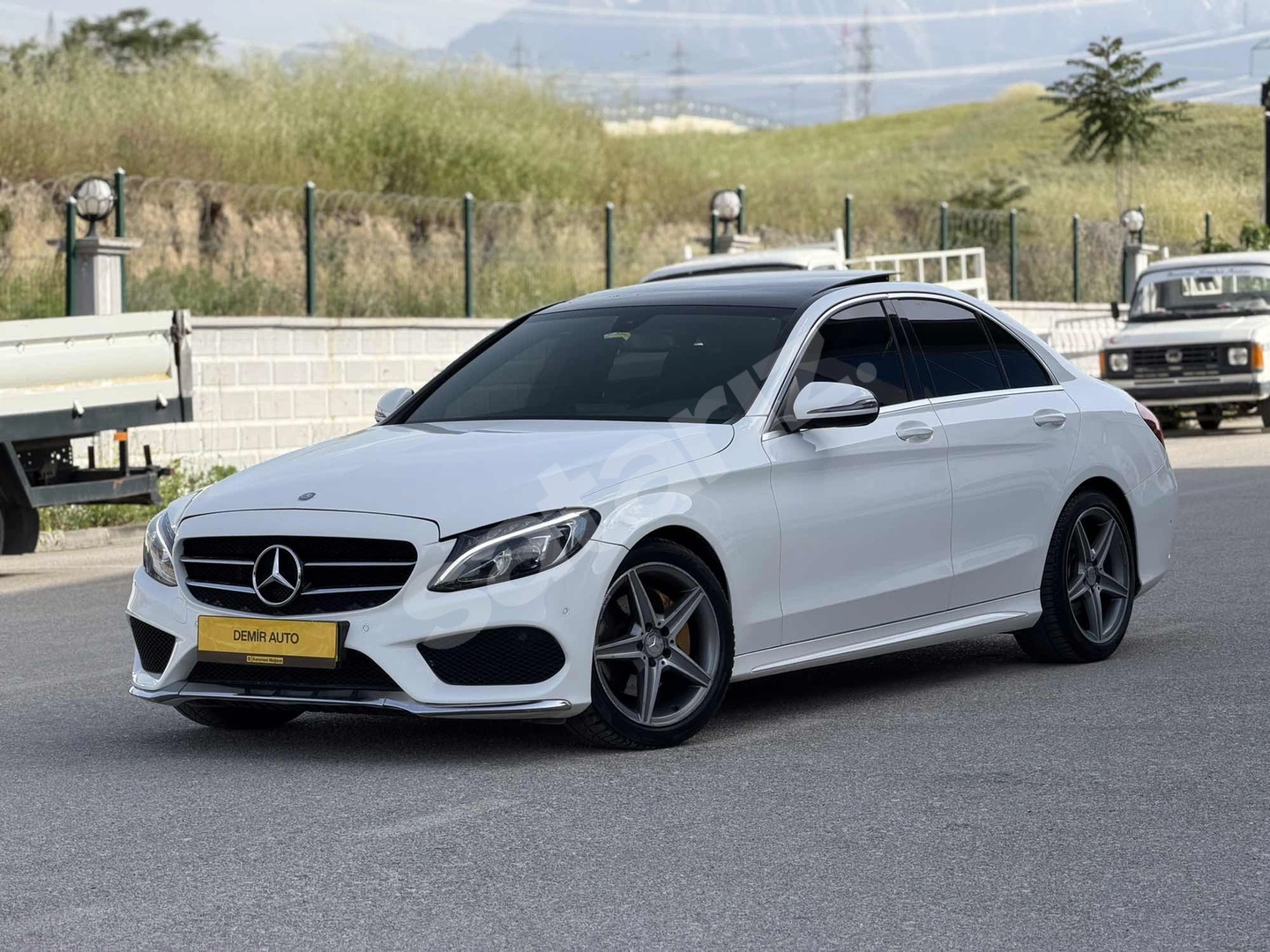 DEMİR AUTO'DAN C200 D AMG CAM TAVAN 7G-tronic