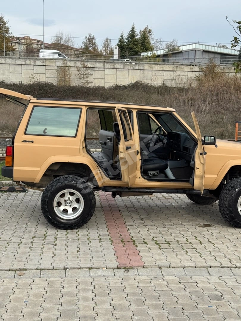 JEEP CHEROKEE XJ KARE KASA 1990/2023 RESTORE EDİLMİŞ, ORİJİNAL