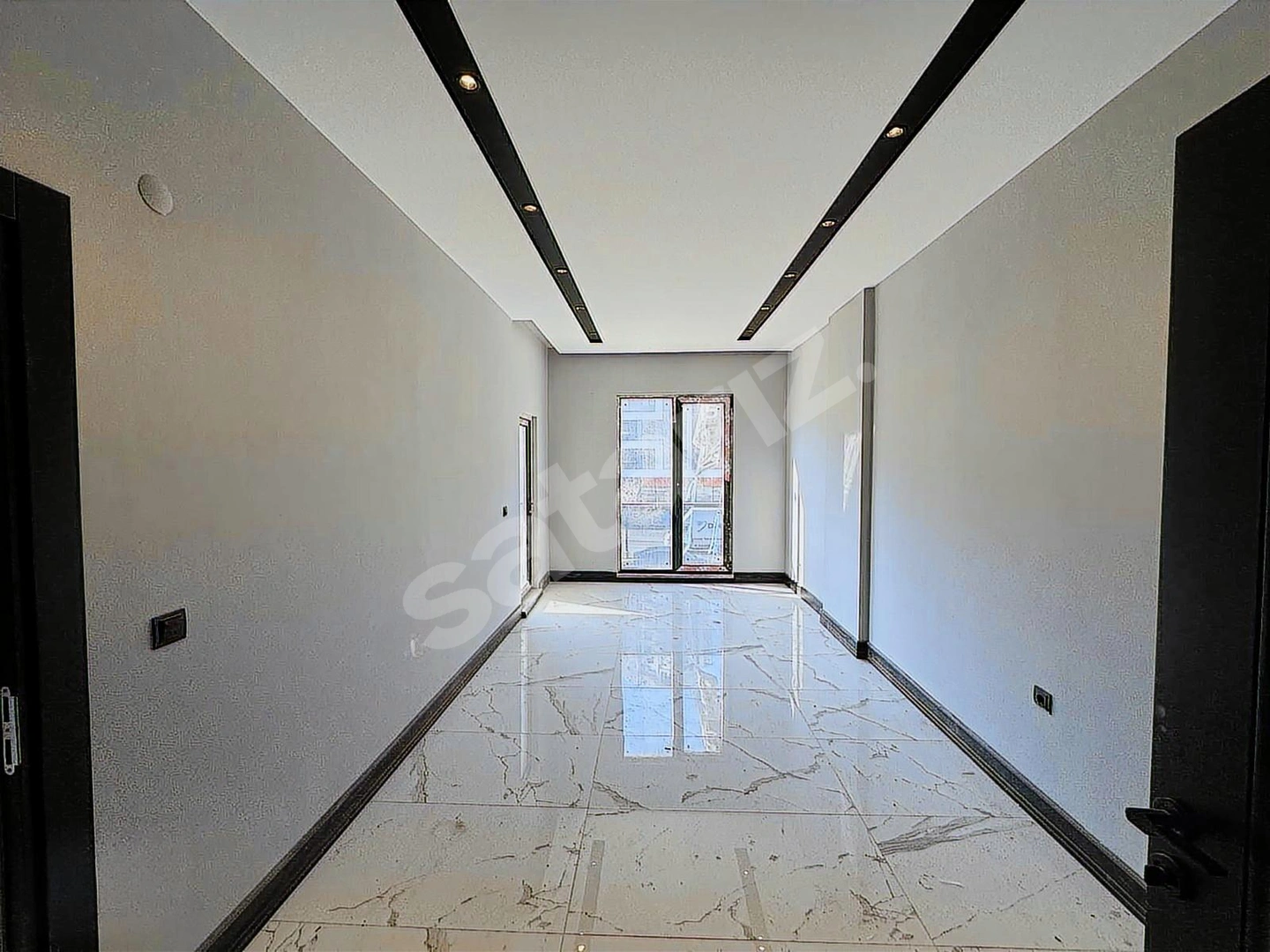 BARAN İNŞAAT ALAÇAM CAD. ÖN CEPHE 75 M² 1+1 KİRALIK OFİS