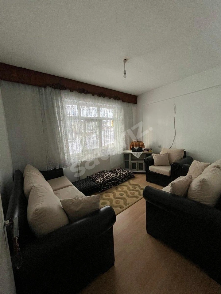 RE/MAX Hüsamettin Dursundan Canikte Eşyalı 2+1 Kiralık Daire