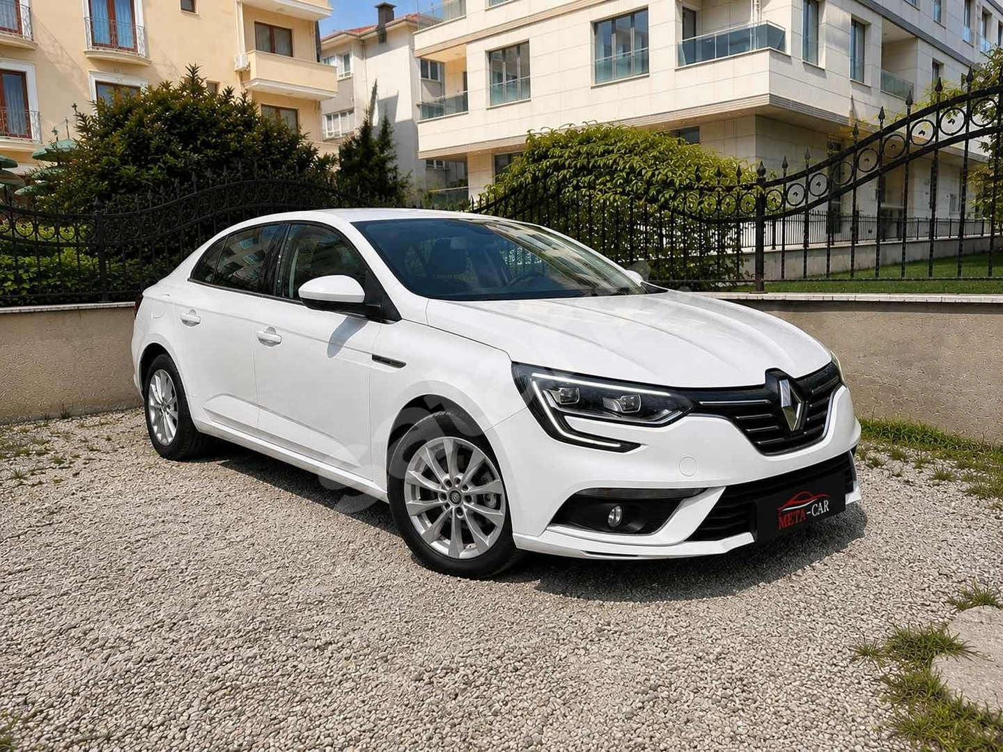 2017 MEGANE 1.5 DCİ İCON OTOMATİK TAKAS SENETLE SATIŞ