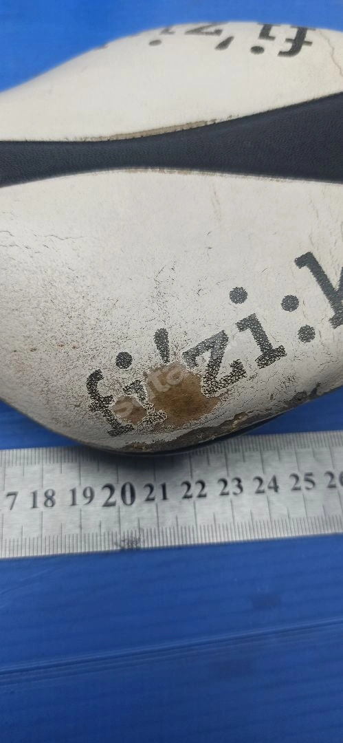 Fizik Antares R7 Sele  Yarış Bisikleti Selesi