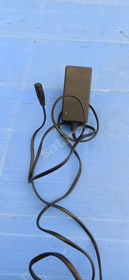 29 Volt 1.5 A  Koltuk Adaptörü