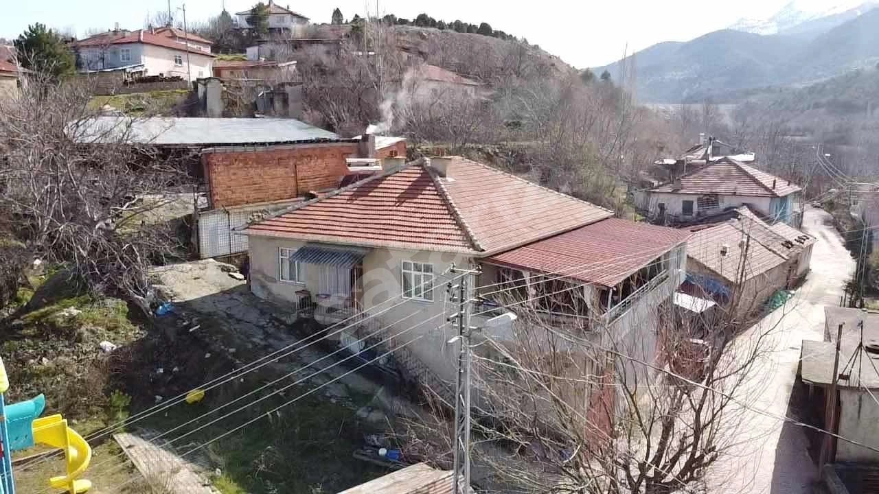 CANCANDAN DEĞİRMENKÖYDE TERASLI İÇİ FUL BAKIMLI SATILIK MÜSTAKİL