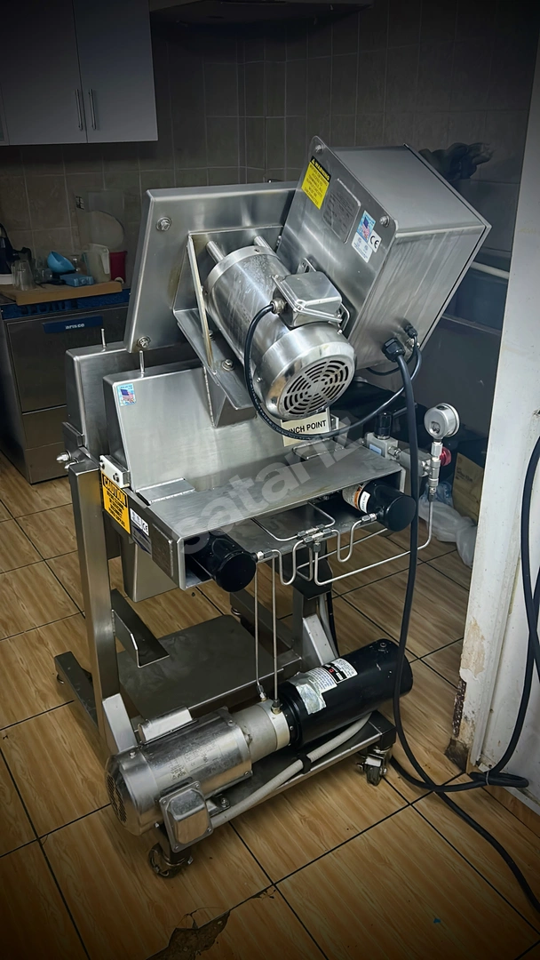 Goodnature X-1 Soğuk Pres Sebze ve Meyve Sıkma MAkinesi (3HP)